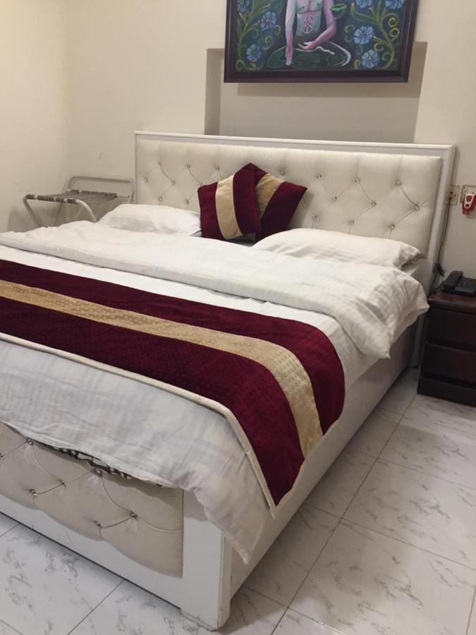 Maplewood Guest House, Neeti Bagh, New Delhiit Is A Boutiqu Guest House - Room 5 Esterno foto