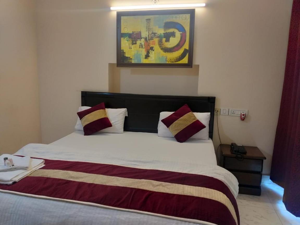 Maplewood Guest House, Neeti Bagh, New Delhiit Is A Boutiqu Guest House - Room 5 Esterno foto